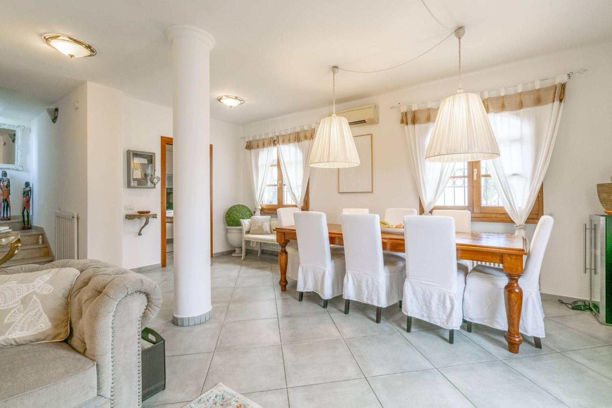 Villa Lorenzo Querceta Esterno foto