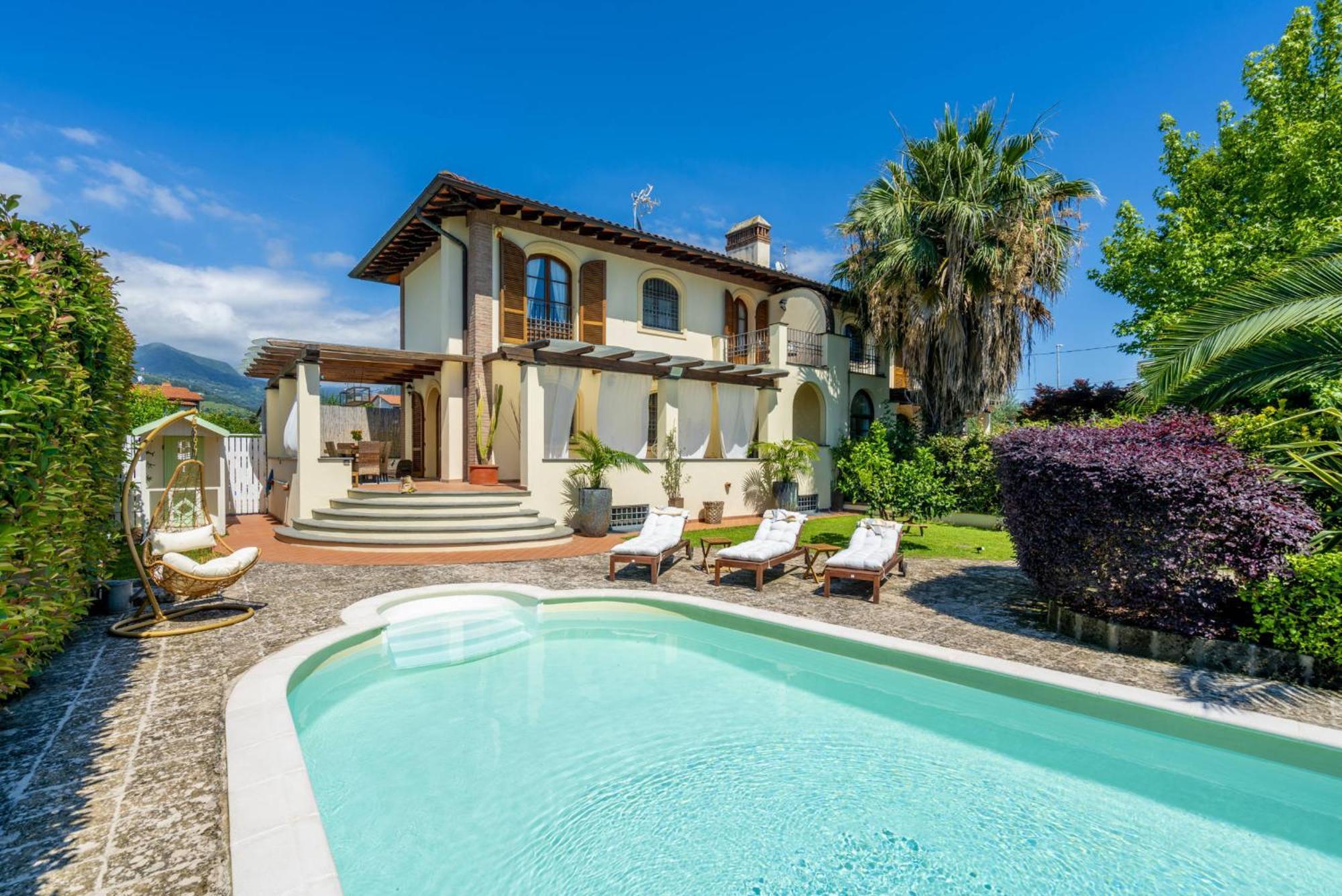 Villa Lorenzo Querceta Esterno foto